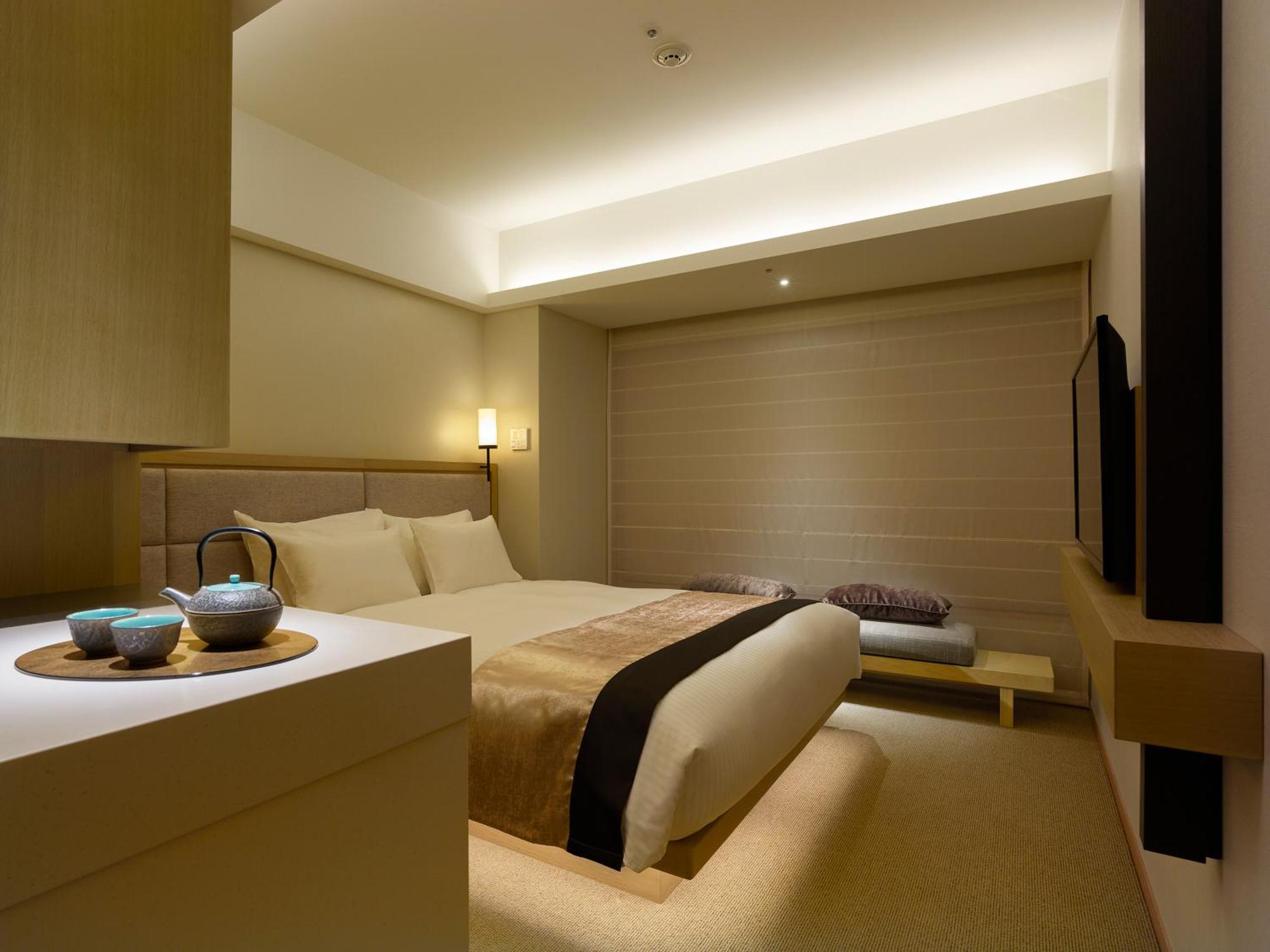 Hotel The Celestine Kyoto Gion Kültér fotó A room at the hotel