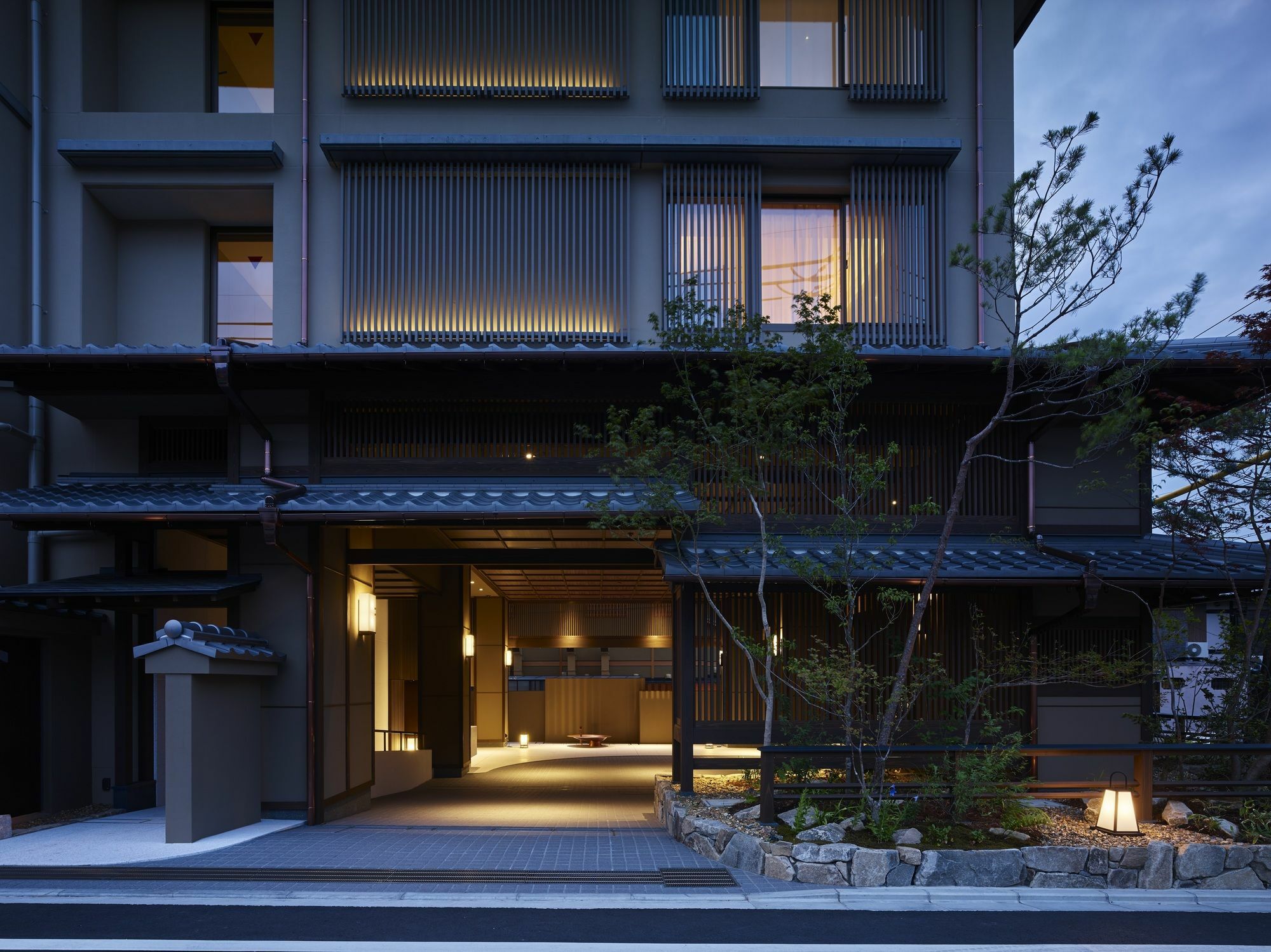 Hotel The Celestine Kyoto Gion Kültér fotó Entrance of the hotel